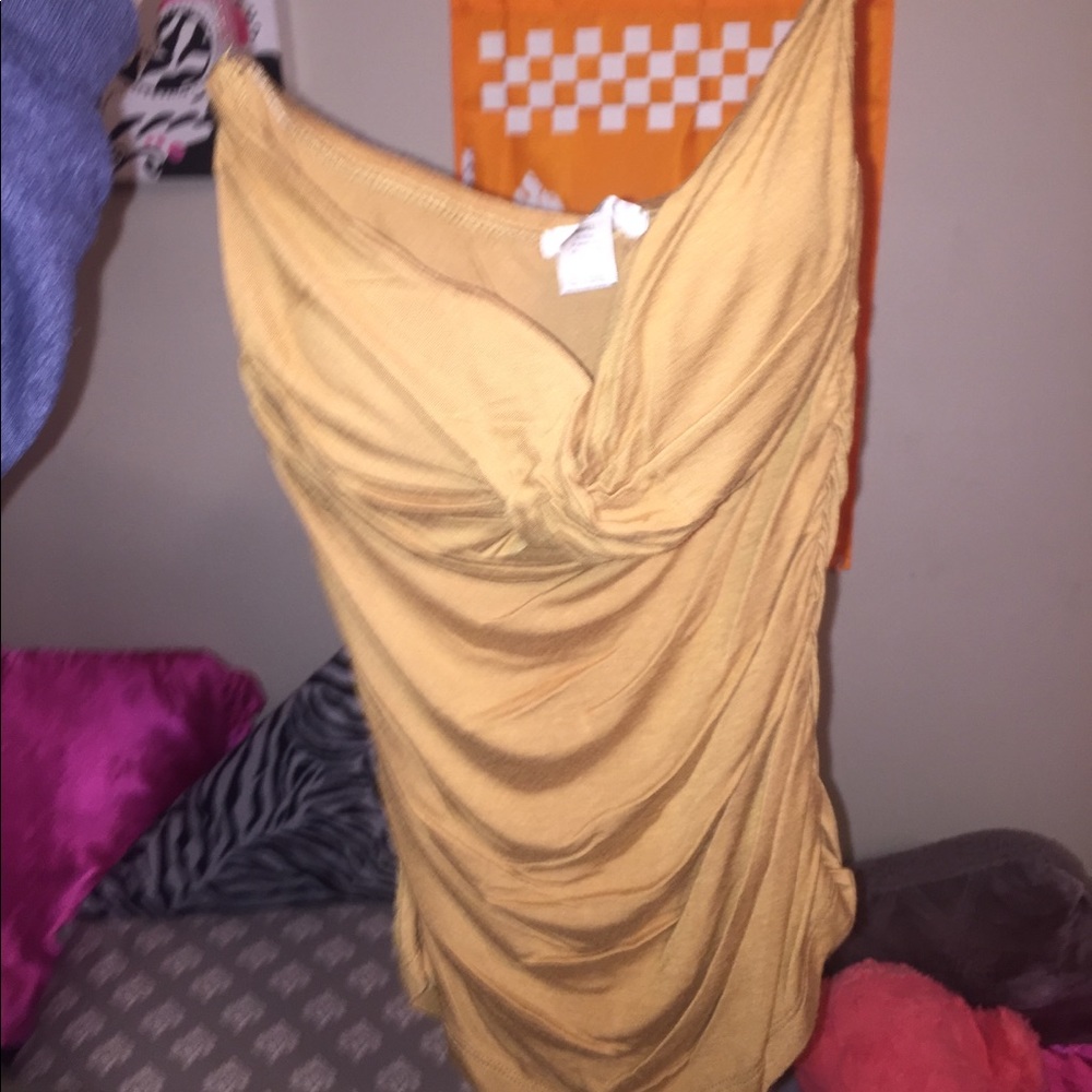 Yellow strapless top